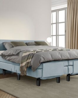Boxspring Bed Sophia – Elektrisch – 160×200 – Incl. Hoofdbord – Blauw Boxspring Bed Sophia – Elektrisch – 160×200 – Incl. Hoofdbord – Blauw bestellen via beddenwinkel-online.nl