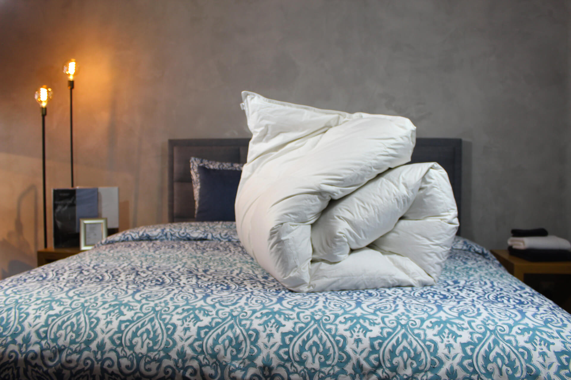 Loiva Donzen Dekbed 200 x 200 cm Ganzendons – Exclusief 4-Seizoenen dekbed – Tweepersoons Loiva Donzen Dekbed 200 x 200 cm Ganzendons – Exclusief 4-Seizoenen dekbed – Tweepersoons bestellen via beddenwinkel-online.nl